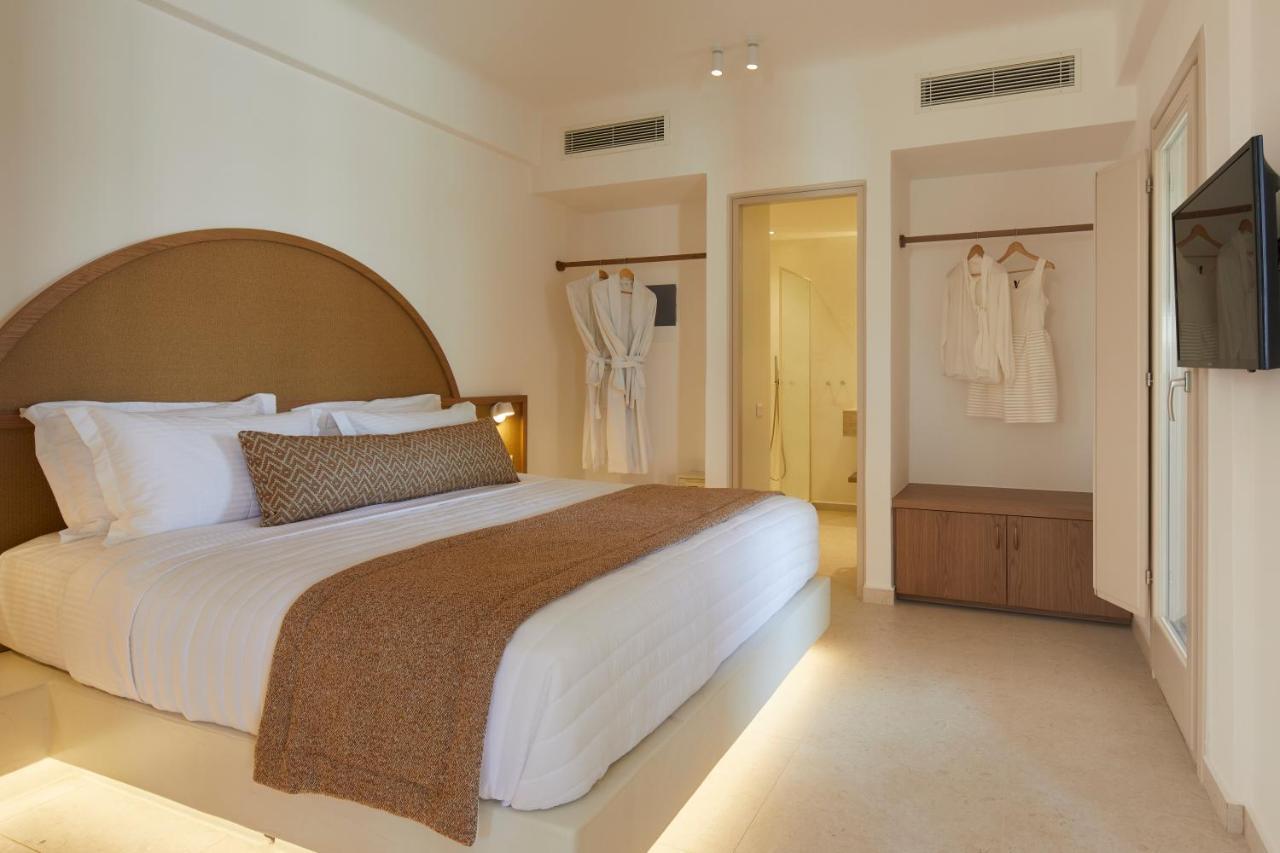 Apricus Hotel Perissa  Buitenkant foto