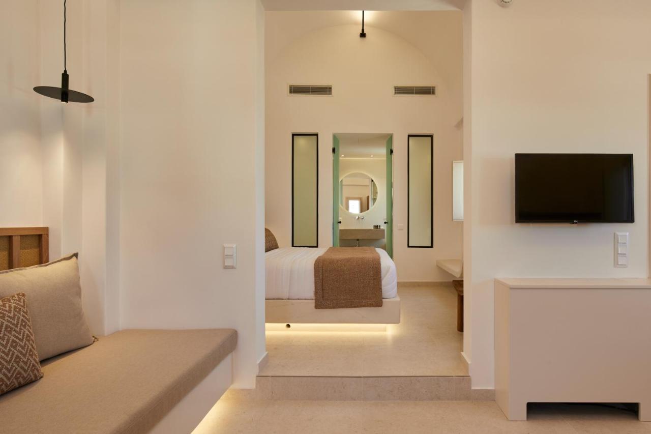 Apricus Hotel Perissa  Buitenkant foto