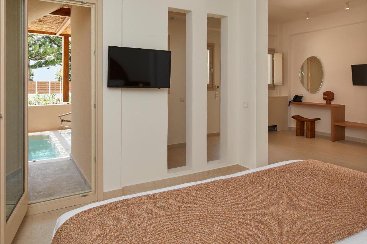 Apricus Hotel Perissa  Buitenkant foto